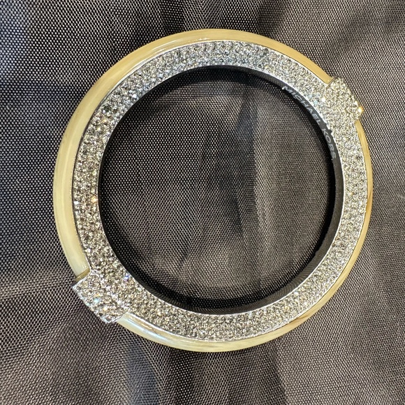 - Michael Kors Pavé Glam HOrn Bangle Bangle Bracelet - Picture 1 of 9
